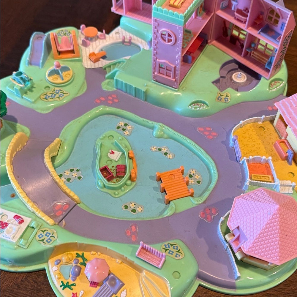 Vintage Polly Pocket 1991 - Polly’s Dream World Playtime Mansion - Picture 6 of 12